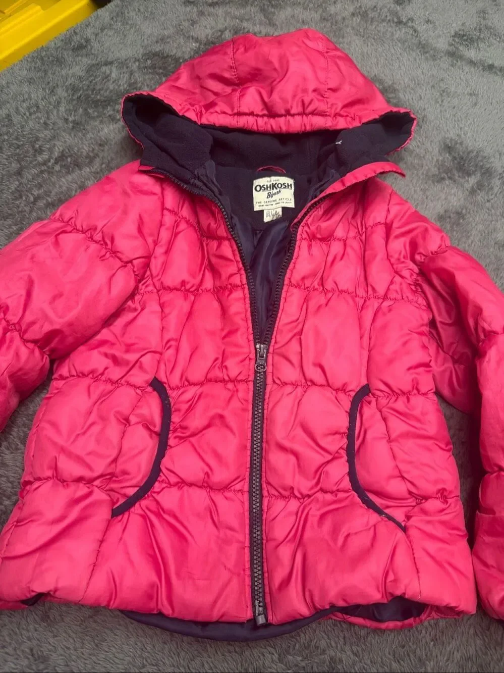 OshKosh B'gosh Puffer Jacket, Size Girl’s 7 in good shape! Warm pink OshKosh B
